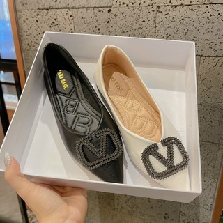  Giày búp bê đế bệt mũi nhọn khóa V có lớp lót mang siêu êm