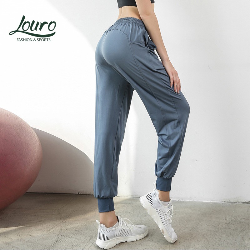 Quần Jogger tập Gym Louro QL42, kiểu quần tập Gym nữ phom rộng, chất liệu co giãn 4 chiều, tập Yoga, Zumba, Aerobic