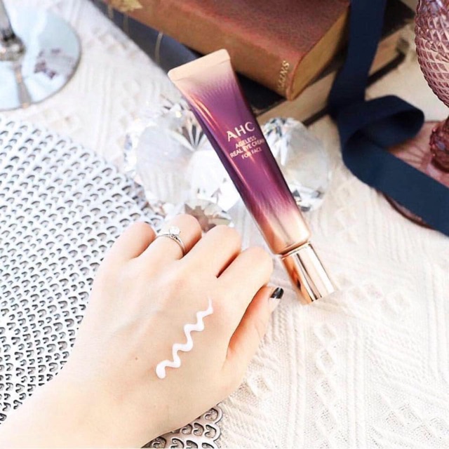 Kem dưỡng mắt AHC tím