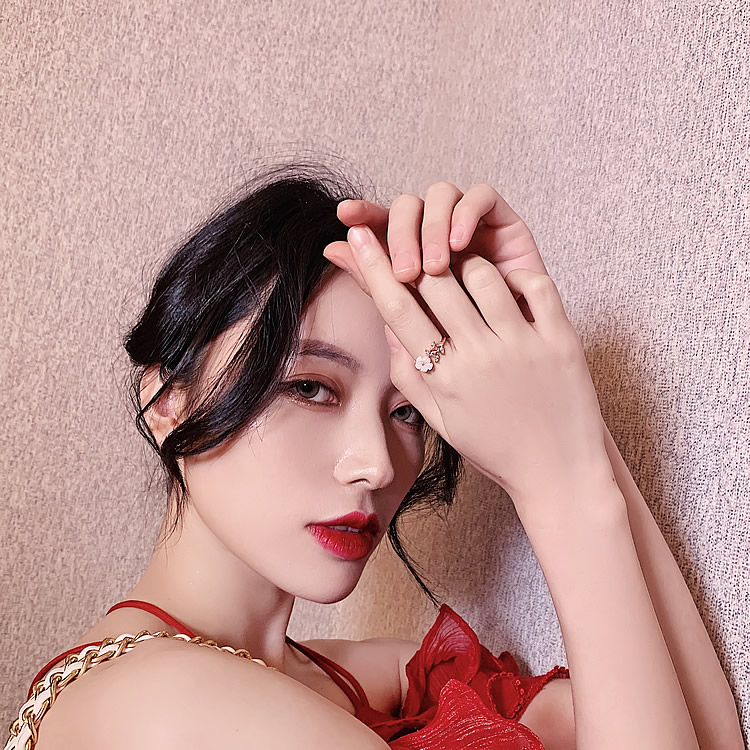 Nhẫn Hình Cánh Hoa Phong Cách Hàn Quốc Cho Nữ