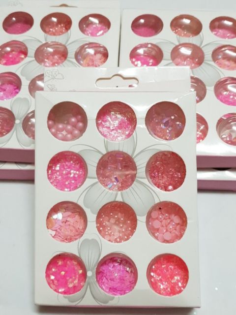 Set trang trí hồng