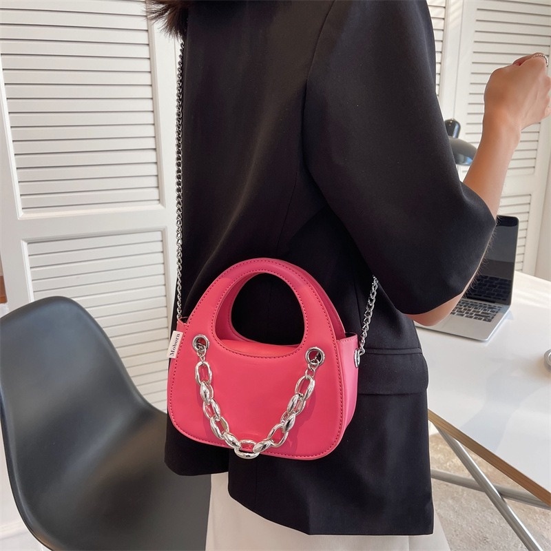 Túi Đeo Chéo Phối Dây Xích Thời Trang Xuân Hè Hàng Mới 2022 Dành Cho Bạn Nữ GYLXB167