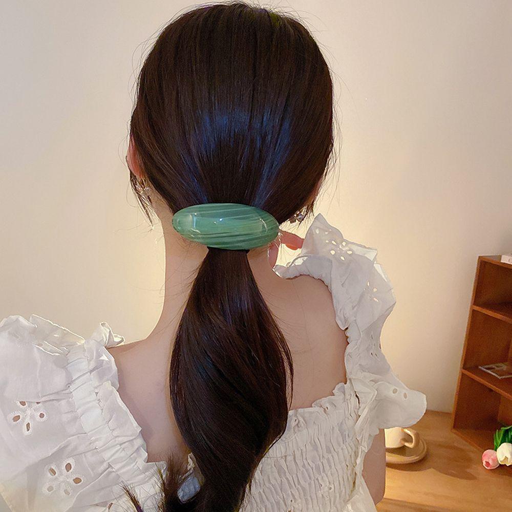 Kẹp Tóc Hình Oval Họa Tiết Kẻ Sọc Màu Ngà Thanh Lịch Cho Nữ