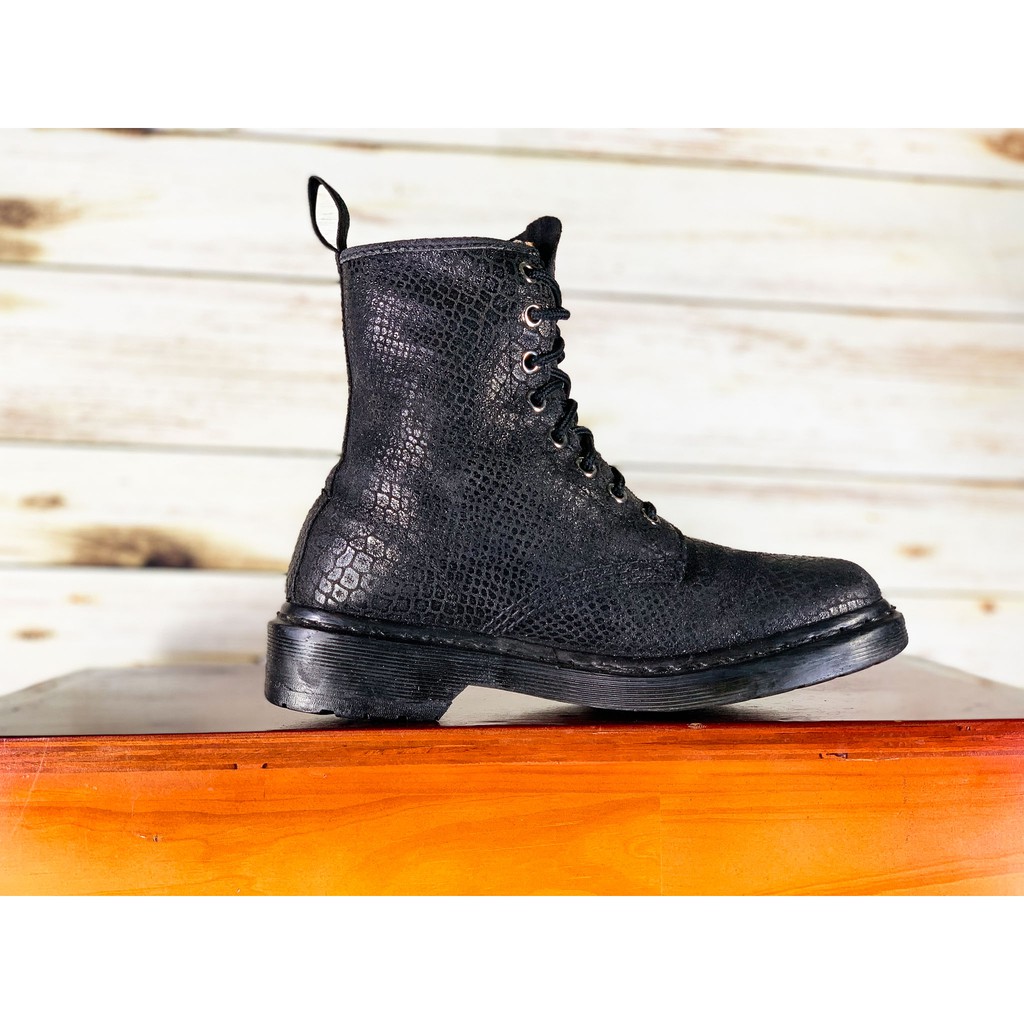 (SIZE 38) Giày chính hãng 2hand DR.MARTENS ORIGINAL 1460 WOMEN'S BLACK BOOTS