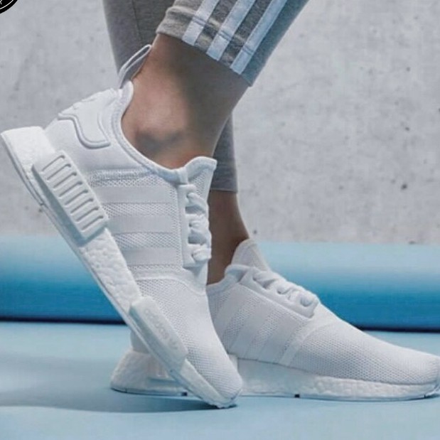 Giày Thể Thao Adidas Nmd R1 Primeknit Thời Trang Năng Động