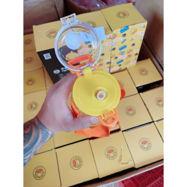 Bình nước cho bé đi học, bình vịt cao cấp, đáng yêu  G Duck, nhựa tritan an toàn, có dây đeo và ống hút, dung tích 400ml