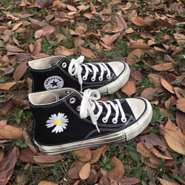 [Mã FAGREEN245 giảm 10% tối đa 30k đơn từ 99k] Giày cao cổ hoa cúc đế nhem nhuốc phong cách xì teen | BigBuy360 - bigbuy360.vn