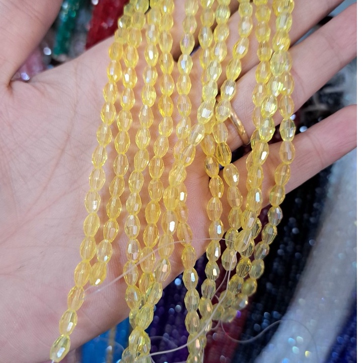 1 Dây Pha Lê đá hình hạt lúa 4x6mm làm vòng tay, DIY