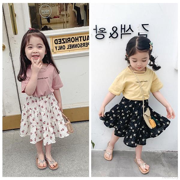 Set áo thun in chữ + Chân váy in hoa phong cách Hàn Quốc cho bé gái