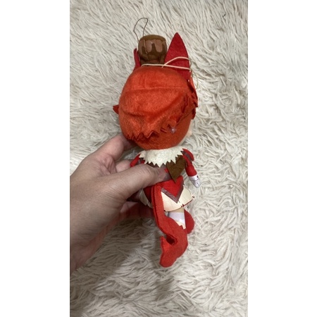 Em bé đỏ xinh yêu