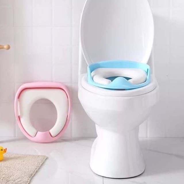Thu gọn bồn cầu cho bé