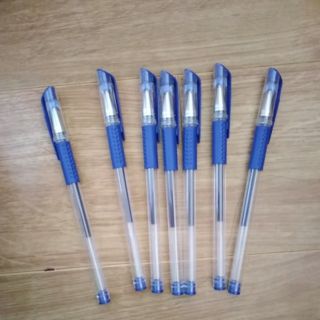 Bút bi mực nước viết nét đẹp, đều mực caohien272