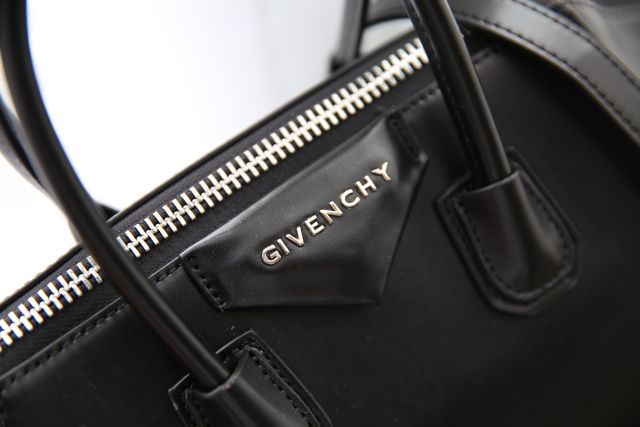 Túi xách tay gvchy