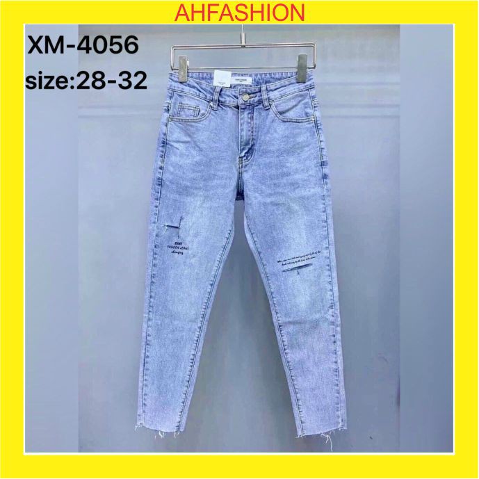  Quần jean nam cao cấp chất bò xanh rách gối co dãn in chữ AHFASHION MS4056