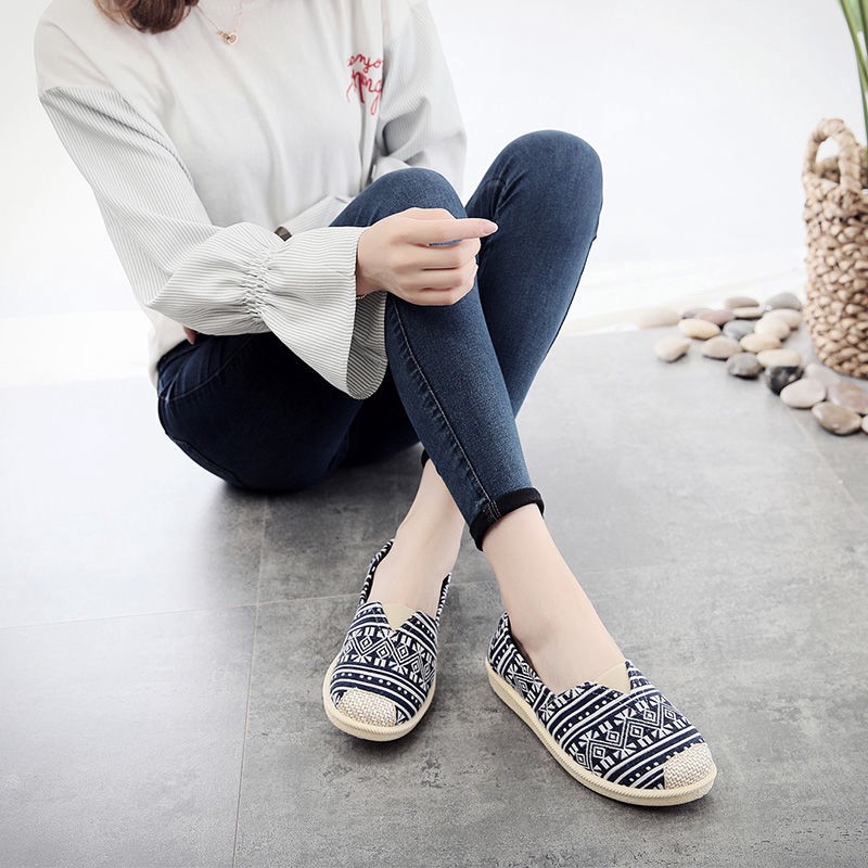 Giày Thể Thao Nữ Đế Bằng Thời Trang Hàn Quốc