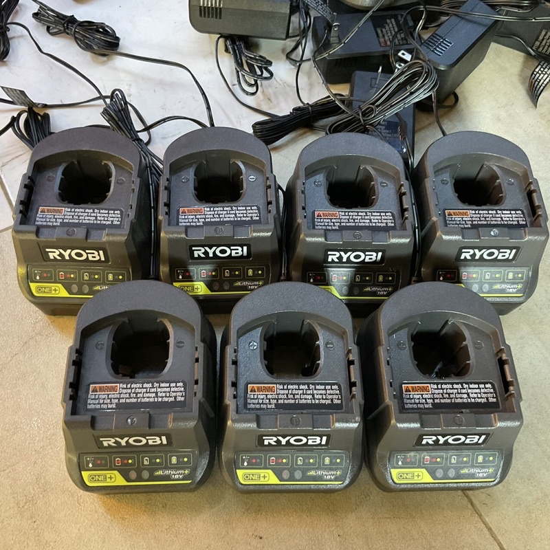Sạc Ryobi 18V điện 120V hàng Mỹ 🇺🇸
