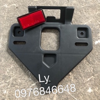Giá đỡ biển tam giác