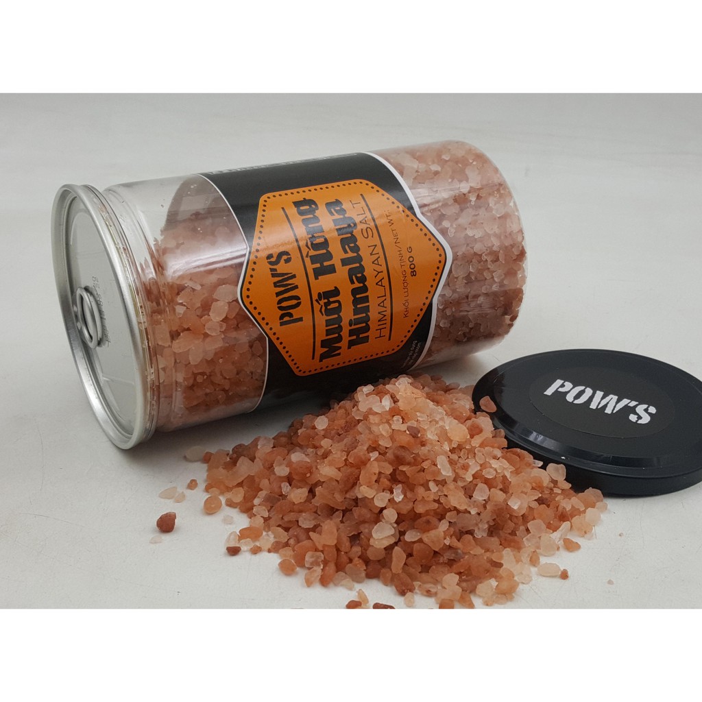 Muối hồng hạt Himalaya hiệu Pow's khối lượng 800 gram.