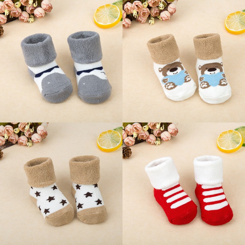 Vớ  cotton dày dặn giữ nhiệt họa tiết hoạt hình cho bé 0-4 tuổi