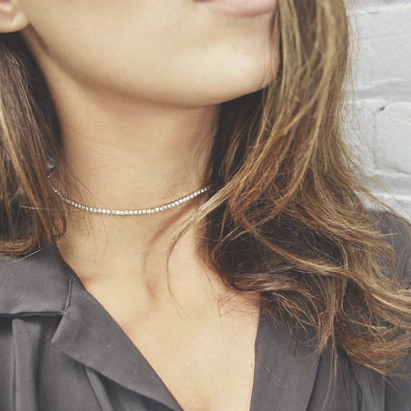 Vòng Cổ Choker Đính Đá Pha Lê Trắng Đơn Giản