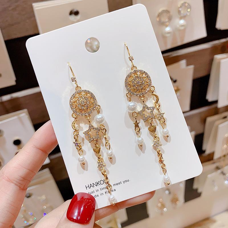 Bông tai tua rua đính ngọc trai giả hình ngôi sao