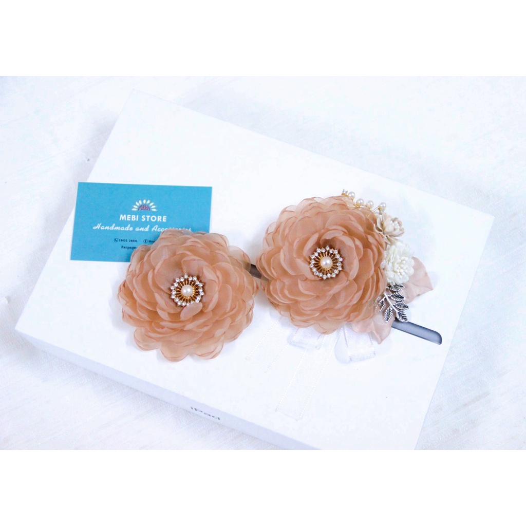 Hoa cài áo handmade MEBI Store mẫu voan tone nâu tây sang chảnh