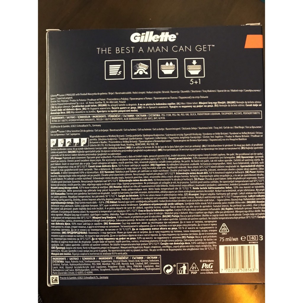 Hộp dao cạo râu Gillette Fusion 5