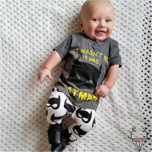 Áo thun và quần dài cho bé phong cách Batman