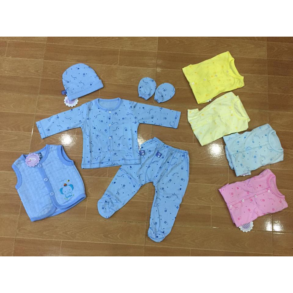 Bộ Sơ Sinh Cài Giữa Quần Liền Tất Baby Mommy