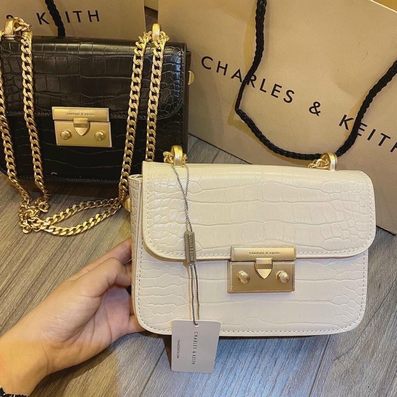 Túi vân rắn khuy nhọn size 18 siêu đẹp