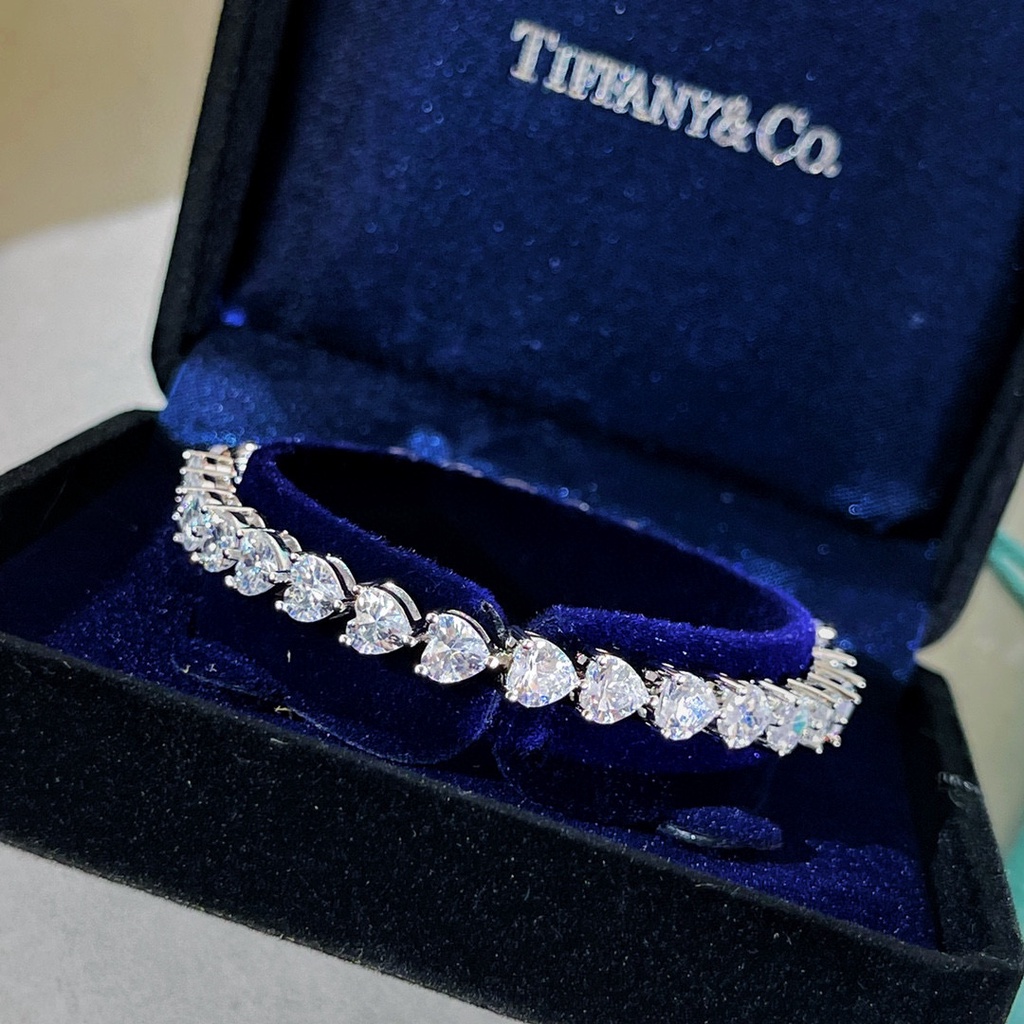 Vòng Tay Mạ Bạc S925 Đính Kim Cương Hình Trái Tim Sang Trọng Cho Nữ