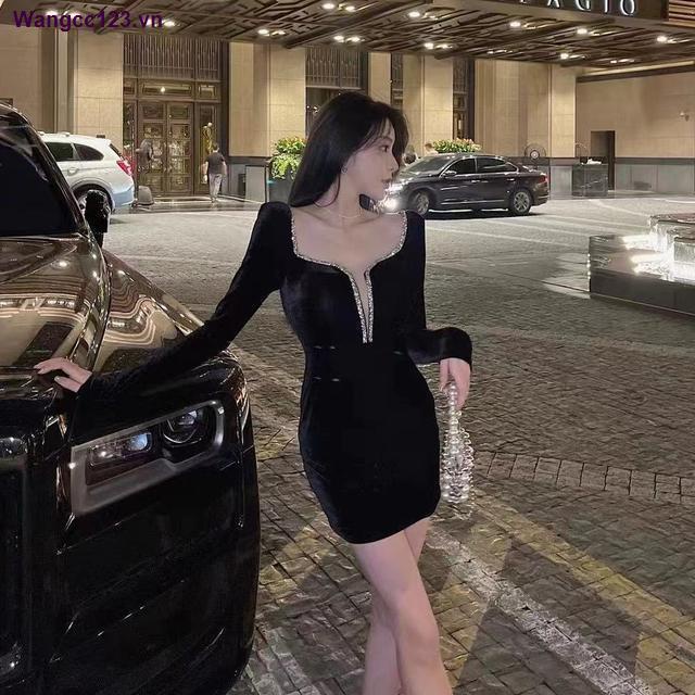 Đầm nhung cổ chữ V ôm dáng thời trang mùa thu 2021 cho nữ