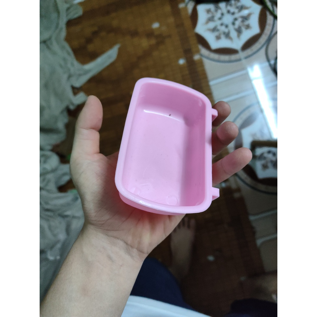 Khay đựng thức ăn cho hamster