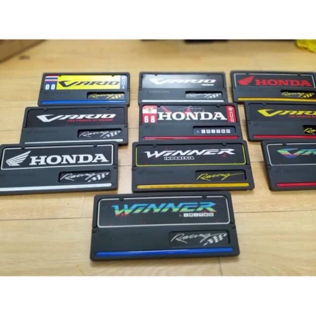 Bảng tên cho xe..