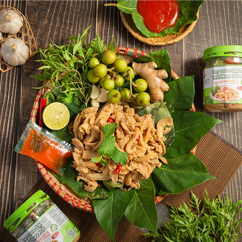 Thịt chua Tỏi ớt - Thịt chua Trường foods 250g | BigBuy360 - bigbuy360.vn