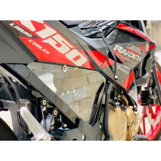 Miếng mika bắt hộc Satria Suzuki Raider đi pxl