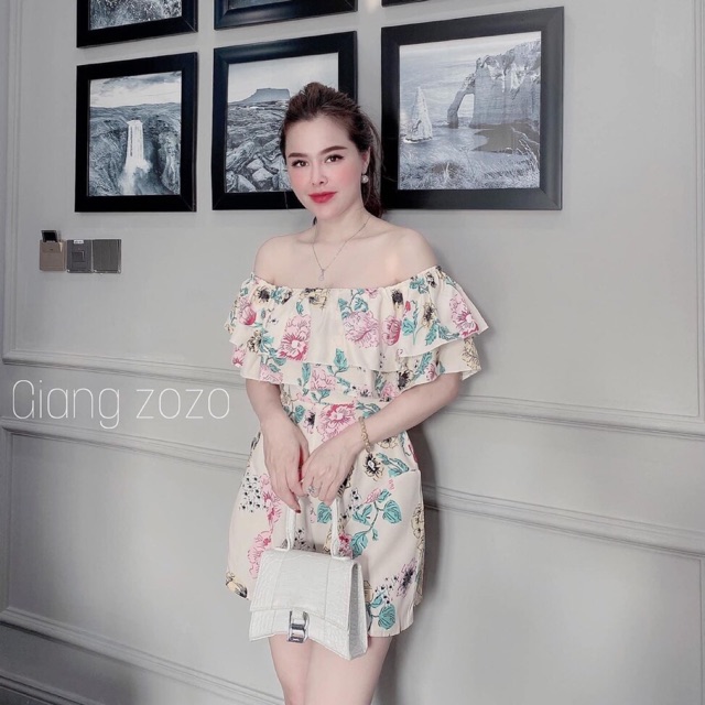 JUM HOA TRỄ VAI