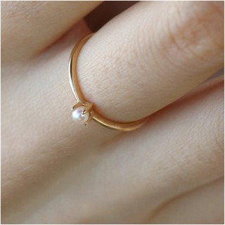Nhẫn hạt trân châu trắng tối giản