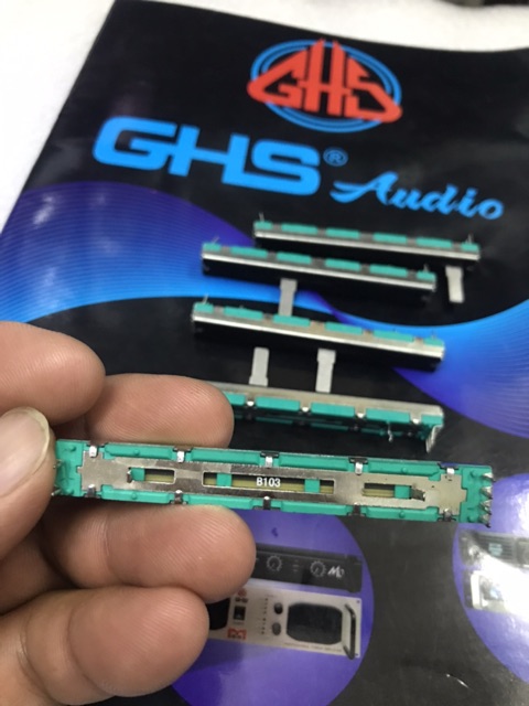 Volum của mixer soundcaft