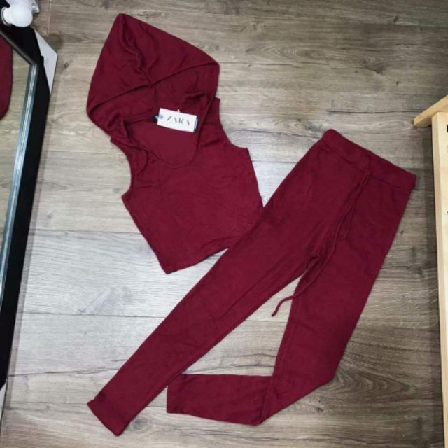 Set thể thao áo croptop nón đẹp