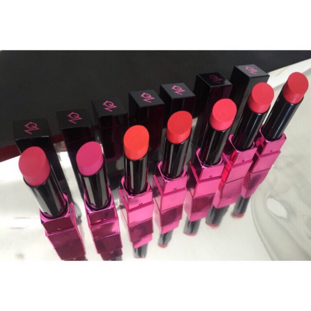 Son lì bền màu và dưỡng ẩm Za vivid Dare lipstick