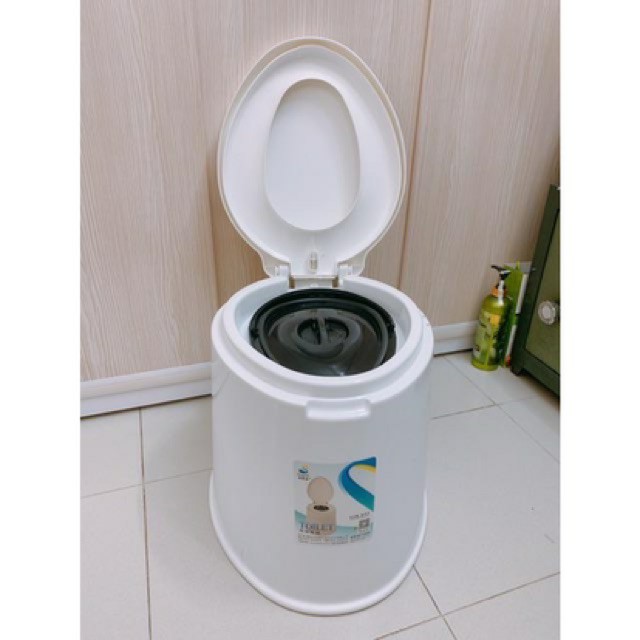 Bô Vệ Sinh Cho Người Già, Toilet Di Động Nhựa Cao Cấp