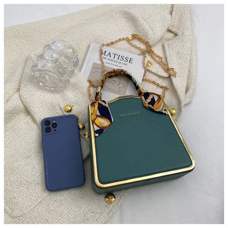 Túi đeo chéo phong cách petro dáng vuông kèm khăn 1118