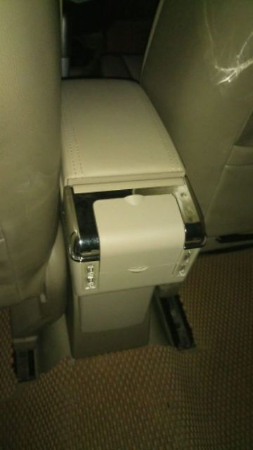 Bộ hộp tỳ tay xe hơi, ô tô dùng cho xe Nissan Livina tích hợp 7 cổng USB cao cấp DUSB-LVN