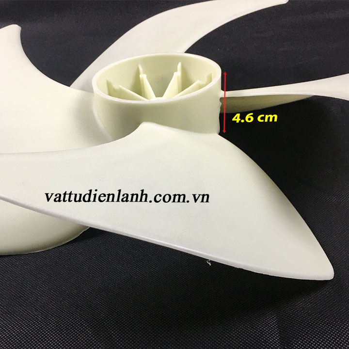 Cánh quạt 4 cánh ngược chiều HL 301 đường kính 39.5cm dùng cho dàn nóng điều hòa