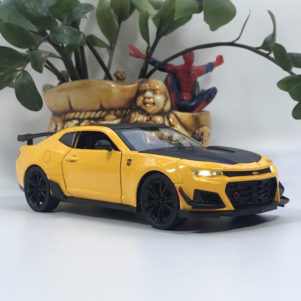 Mô hình xe ô tô Chevrolet Camaro tỷ lệ 1:24 dòng xe cơ bắp Mỹ