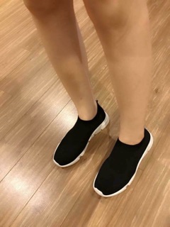 Giày tất thể thao