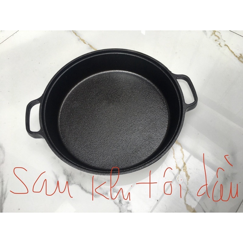 Chảo Gang Tôi Dầu Sẵn, chảo 2 quai dày nấu bếp từ 22cm , chảo chống dính tự nhiên