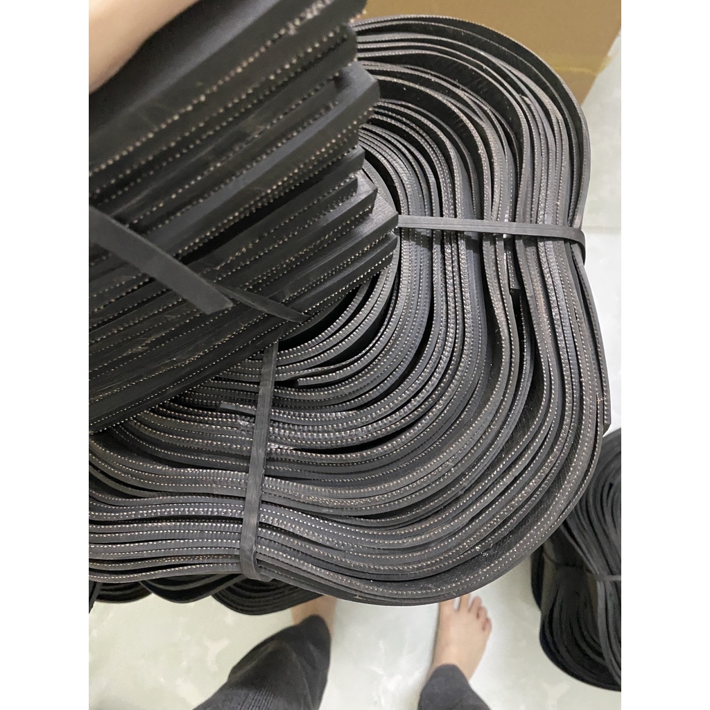 1m cao su trơn cắt từ lốp ô tô dán đế giày