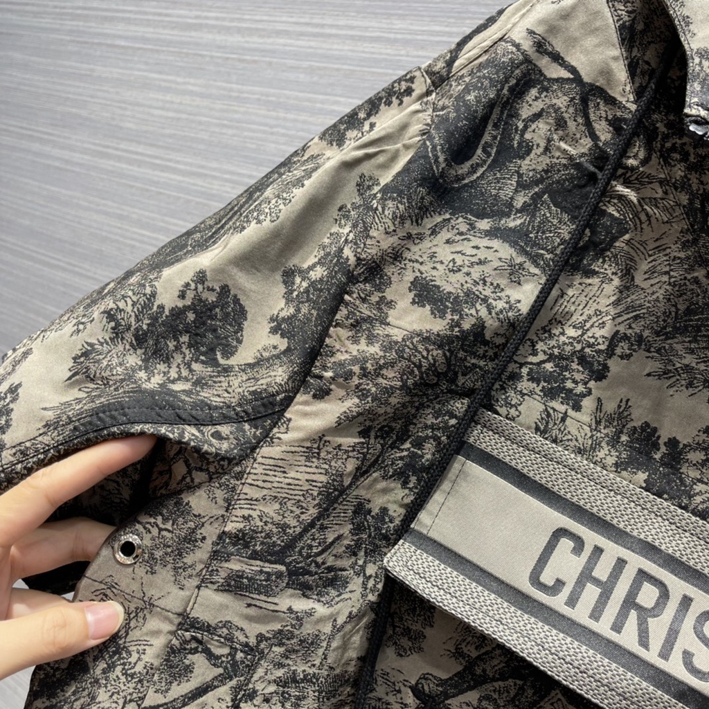 Áo khoác ngắn tay có mũ thời trang cao cấp Christian Dior CD